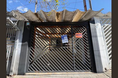 Casa à venda com 150m², 3 quartos e 1 vaga Casa à venda com 150m², 3 quartos e 1 vagaFachada