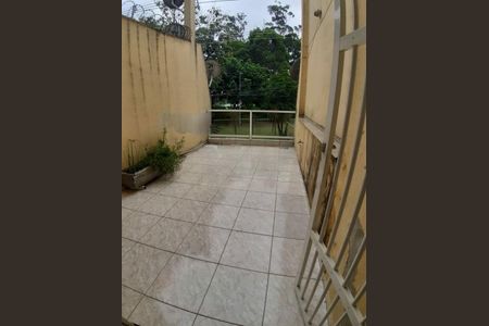 Casa à venda com 3 quartos, 120m² em Balneário São Francisco, Diadema