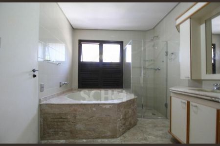 Apartamento à venda com 241m², 4 quartos e 4 vagas