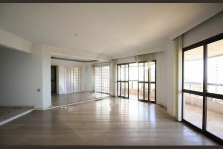 Apartamento à venda com 241m², 4 quartos e 4 vagas