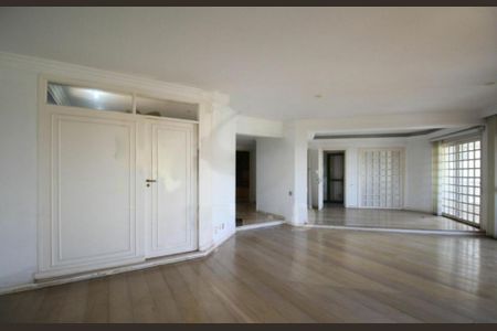 Apartamento à venda com 241m², 4 quartos e 4 vagas