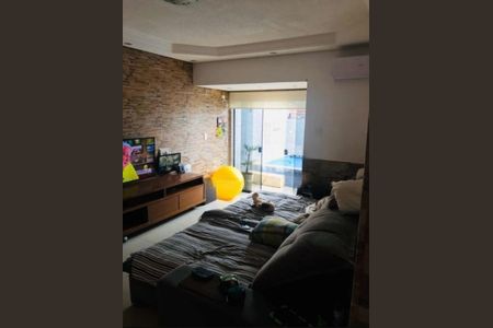 Casa à venda com 3 quartos, 190m² em Jardim Melo, Diadema