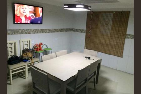 Casa à venda com 3 quartos, 190m² em Jardim Melo, Diadema