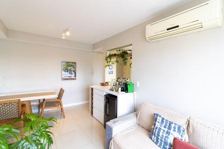 Sala de apartamento para alugar com 2 quartos, 60m² em Menino Deus, Porto Alegre
