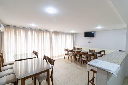 Apartamento para alugar com 60m², 2 quartos e 2 vagas Apartamento para alugar com 60m², 2 quartos e 2 vagasÁrea comum - Salão de festas