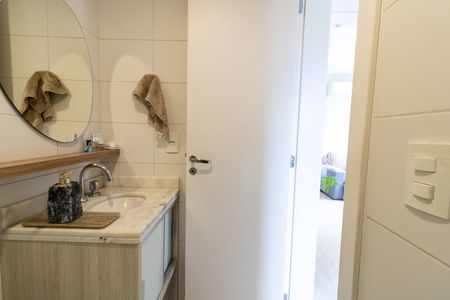Apartamento para alugar com 60m², 2 quartos e 2 vagas Apartamento para alugar com 60m², 2 quartos e 2 vagasBanheiro