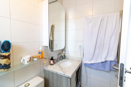Apartamento para alugar com 60m², 2 quartos e 2 vagas Apartamento para alugar com 60m², 2 quartos e 2 vagasBanheiro da Suíte