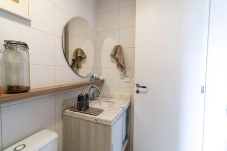 Apartamento para alugar com 60m², 2 quartos e 2 vagas Apartamento para alugar com 60m², 2 quartos e 2 vagasBanheiro