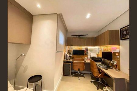 Casa à venda com 4 quartos, 300m² em Vila Sofia, São Paulo