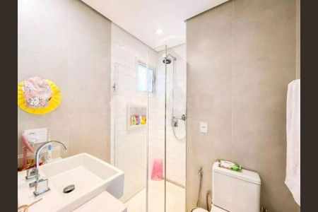 Casa à venda com 4 quartos, 300m² em Vila Sofia, São Paulo
