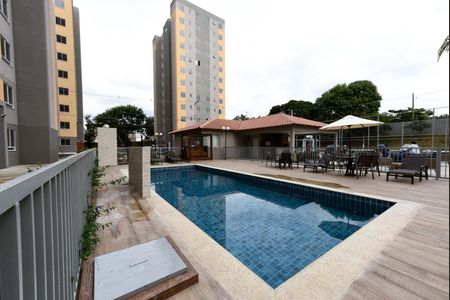Apartamento à venda com 45m², 2 quartos e 2 vagas Apartamento à venda com 45m², 2 quartos e 2 vagasÁrea comum - Piscina