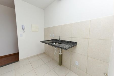 Apartamento à venda com 45m², 2 quartos e 2 vagas Apartamento à venda com 45m², 2 quartos e 2 vagasCozinha e Área de Serviço