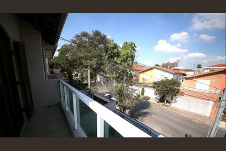 Casa à venda com 3 quartos, 204m² em Campo Grande, São Paulo