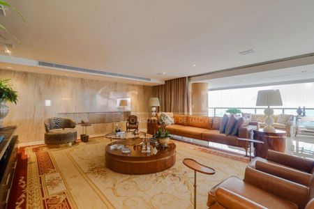 Apartamento à venda com 495m², 3 quartos e 5 vagas