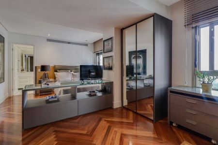 Apartamento à venda com 495m², 3 quartos e 5 vagas