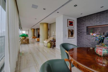 Apartamento à venda com 495m², 3 quartos e 5 vagas