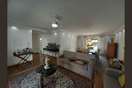 Casa à venda com 3 quartos, 240m² em Jardim Prudência, São Paulo