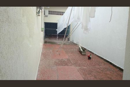 Casa à venda com 240m², 3 quartos e 4 vagas