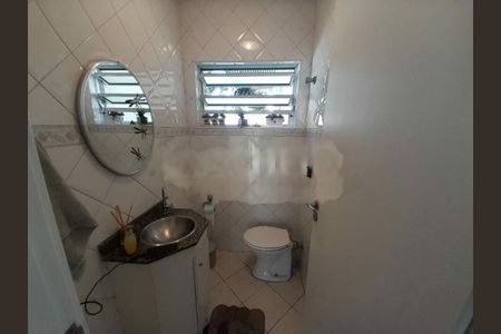 Casa à venda com 240m², 3 quartos e 4 vagas