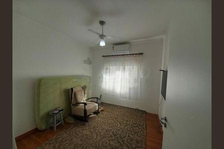 Casa à venda com 3 quartos, 240m² em Jardim Prudência, São Paulo