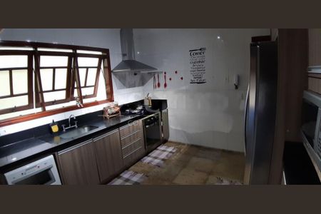 Casa à venda com 3 quartos, 178m² em Jardim Ernestina, São Paulo