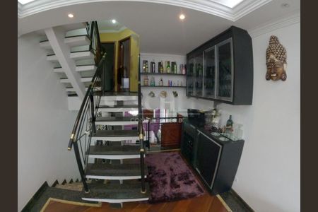 Casa à venda com 3 quartos, 178m² em Jardim Ernestina, São Paulo