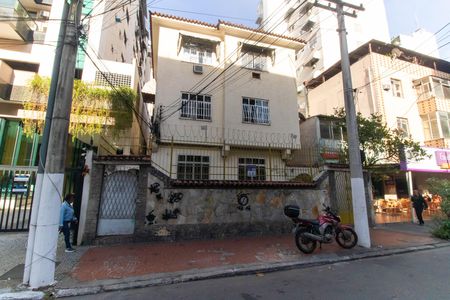 Apartamento à venda com 98m², 3 quartos e sem vaga Apartamento à venda com 98m², 3 quartos e sem vagaFachada