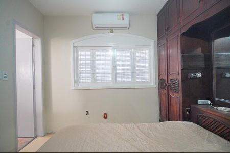 Casa à venda com 300m², 3 quartos e 5 vagasSuíte