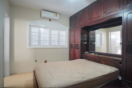 Casa à venda com 300m², 3 quartos e 5 vagasSuíte