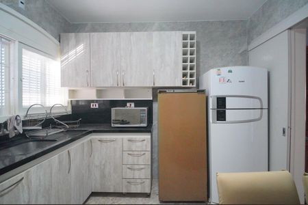 Casa à venda com 300m², 3 quartos e 5 vagasCozinha