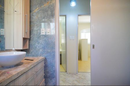 Casa à venda com 300m², 3 quartos e 5 vagasBanheiro 