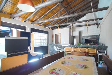 Casa à venda com 300m², 3 quartos e 5 vagasEspaço Gourmet