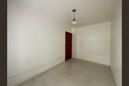 Apartamento para alugar com 102m², 2 quartos e sem vaga
