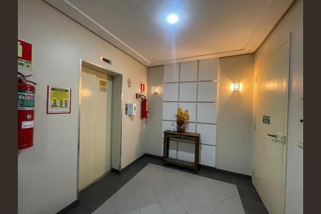 Apartamento para alugar com 102m², 2 quartos e sem vaga