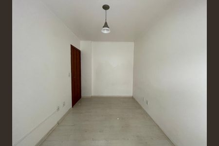 Apartamento para alugar com 102m², 2 quartos e sem vaga