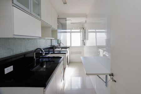 Apartamento para alugar com 58m², 2 quartos e 1 vaga