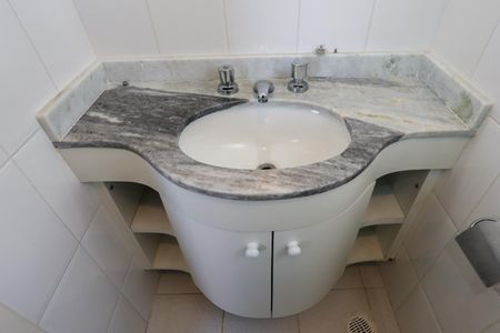 Apartamento para alugar com 58m², 2 quartos e 1 vaga