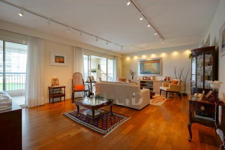 Apartamento à venda com 4 quartos, 310m² em Santo Amaro, São Paulo
