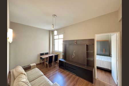 Apartamento para alugar com 38m², 1 quarto e sem vaga