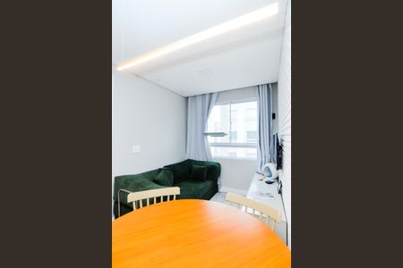 Sala de apartamento para alugar com 2 quartos, 35m² em Vila das Bandeiras, Guarulhos