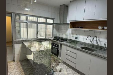 Casa à venda com 4 quartos, 184m² em Chácara Santo Antônio (Zona Sul), São Paulo
