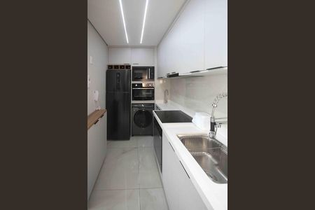 Apartamento à venda com 40m², 1 quarto e 1 vaga Apartamento à venda com 40m², 1 quarto e 1 vagaCozinha e Área de Serviço