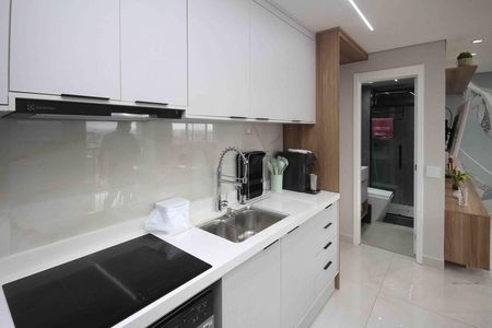 Apartamento à venda com 40m², 1 quarto e 1 vaga Apartamento à venda com 40m², 1 quarto e 1 vagaCozinha e Área de Serviço