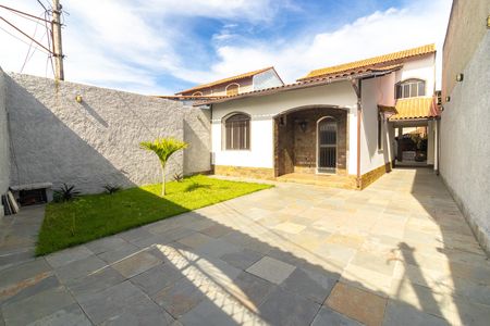 Casa para alugar com 346m², 2 quartos e 3 vagas Casa para alugar com 346m², 2 quartos e 3 vagasGaragem