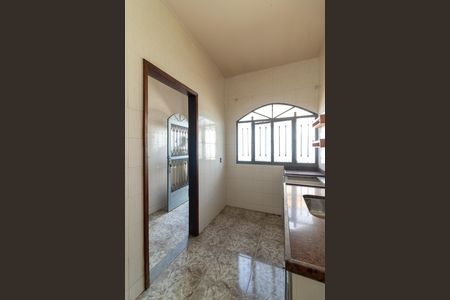 Casa para alugar com 346m², 2 quartos e 3 vagas Casa para alugar com 346m², 2 quartos e 3 vagasCozinha 2