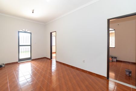 Casa para alugar com 346m², 2 quartos e 3 vagas Casa para alugar com 346m², 2 quartos e 3 vagasSala