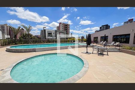 Apartamento para alugar com 130m², 3 quartos e 3 vagas Apartamento para alugar com 130m², 3 quartos e 3 vagasÁrea comum - Piscina