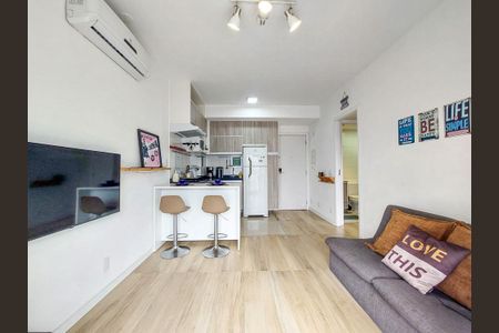 Sala de apartamento para alugar com 1 quarto, 33m² em Chácara Santo Antônio, São Paulo