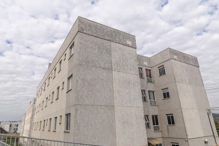 Apartamento para alugar com 48m², 2 quartos e 1 vaga Apartamento para alugar com 48m², 2 quartos e 1 vagaFachada