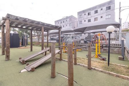 Apartamento para alugar com 48m², 2 quartos e 1 vaga Apartamento para alugar com 48m², 2 quartos e 1 vagaÁrea comum - Playground